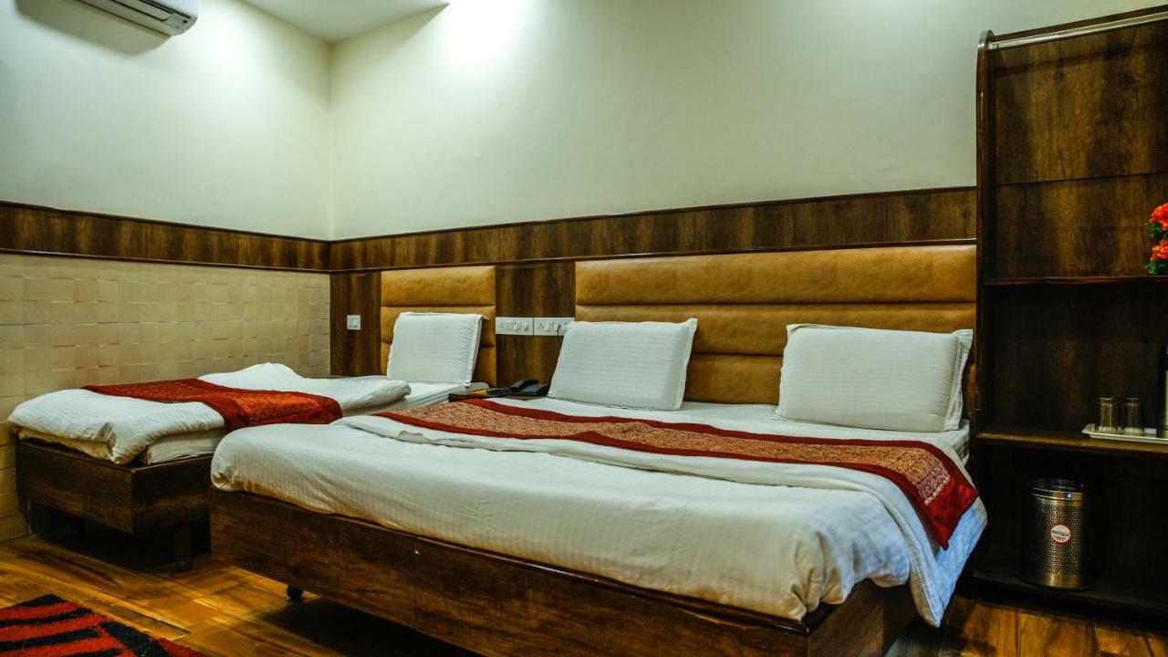Hotel Raghunath Jammu Εξωτερικό φωτογραφία